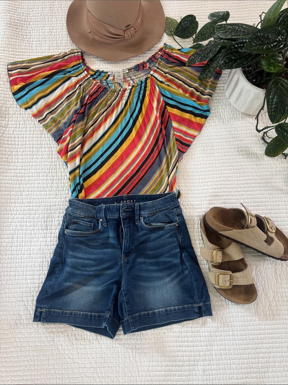 White House Black Market Dark Blue Denim Jean Shorts Size 0